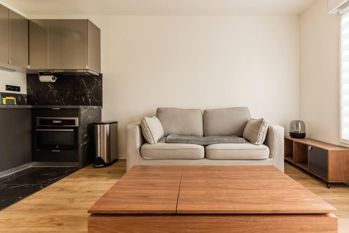 Superbe Studio A 2 Stations De Paris Centre 15Min A Pied Du Stade De France Saint-Denis  Luaran gambar